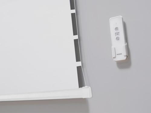 De "Tension2D" spankoorden voorkomen krullen van het projectiedoek ||