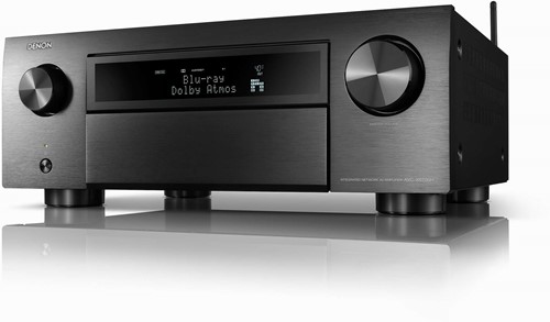 Denon AVC-X6700H Vooraanzicht links
