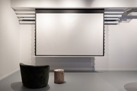 Electro In-Ceiling Series projectiescherm 300cm x 188cm (16:10)