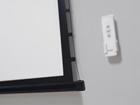 De "Tension2D" spankoorden voorkomen krullen van het projectiedoek ||