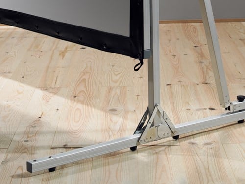 Alle onderdelen van een FastFoldable projectiescherm zijn opvouwbaar. Opzetten duurt maar een paar minuten! ||