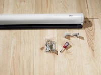 Meegeleverde L-beugels en accessoires || Manual M-Series projectiescherm