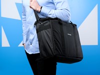 iVisions Beamer Hardcase Tas - Scale