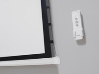 De "Tension2D" spankoorden voorkomen krullen van het projectiedoek ||